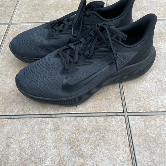 Nike Air Zoom Winflo 7 \'Black Anthracite\' CJ0291-001 main image 4